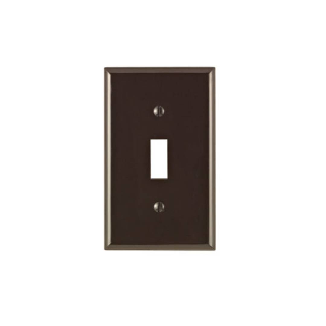 Leviton 80701 1-Gang Toggle Device Switch Wallplate